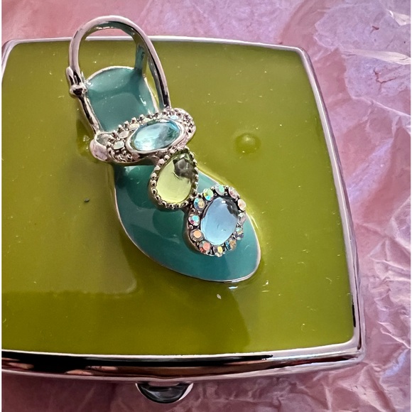 Decorative Pill Case/Box - Picture 2 of 13